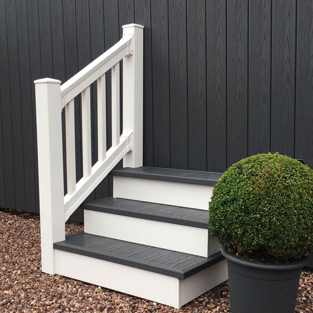 Timber Framed Free Standing Steps